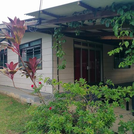 Pension Taitaa Tubuai Mataura Buitenkant foto